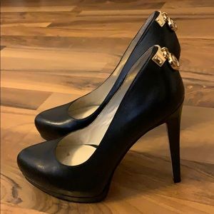Michael Kors Leather Pumps